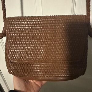 VINTAGE Brown Woven Crossbody Bag 1980-1990s style
